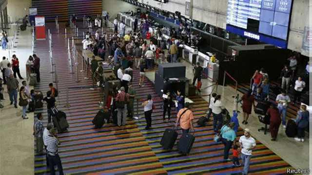 Passageiros no aeroportoapostas blaze telegramCaracas (Reuters)