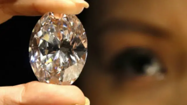 सफ़ेद हीरा