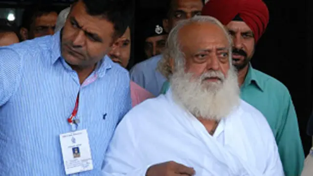 آسارام پر جنسی زیادتی کے کئی الزامات عائد کیے گئے ہیں