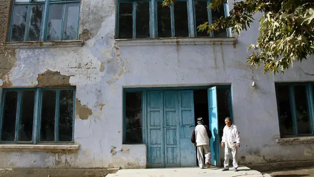  افراد نابینا در ناحیه حصار