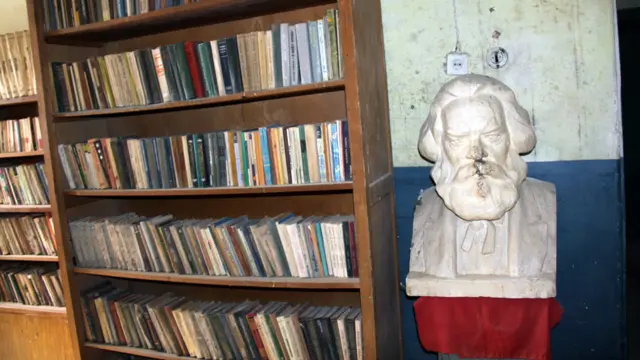  کتابخانه مرکز فرهنگی و هنری