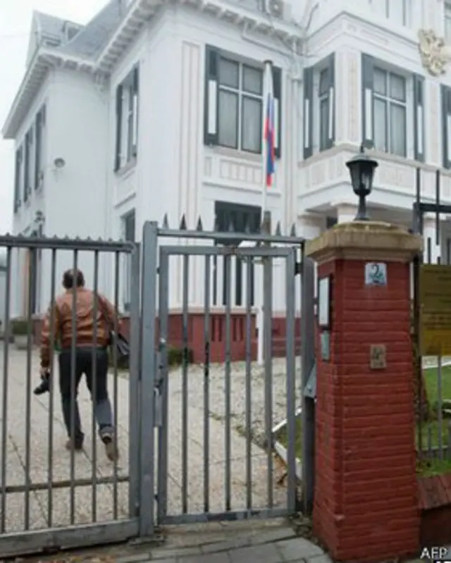 Kantor konsuler Rusia di Denhag, Belanda.