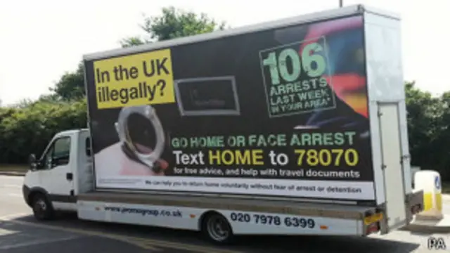 英国内政部广告车