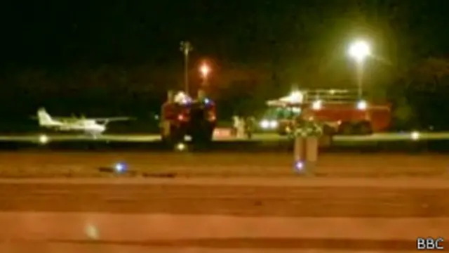 Самолет в аэропорту Хамберсайд