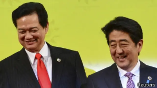 越南总理阮晋勇和日本首相安倍晋三