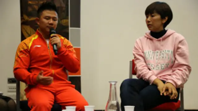 陳一冰(左)與楊陽在埃塞克斯大學的講座深受中外學生歡迎