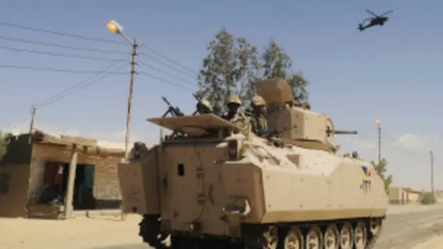 پر تېره پنجشنبې یو ضابط هغه مهال ووژل شو او درې نور پوځيان ټپیان شول، کله چې د دوی پر موټر برید وشو.