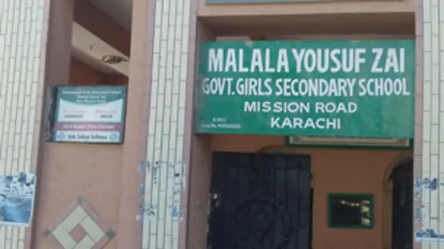 کراچی میں سول ہپستال کے قریب واقع اس سیکنڈری سکول کا نام گزشتہ سال ملالہ یوسف زئی سے منسوب کیا گیا تھا