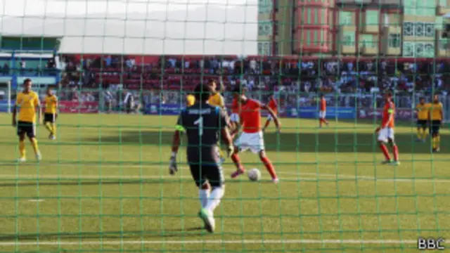 دو تیم بازی زیبا و دیدنی را به نمایش گذاشتند