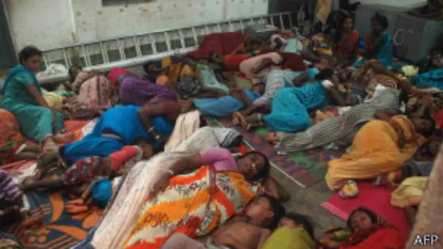 پانچ لاکھ افراد کو محفوظ مقامات پر منتقل کیا گیا ہے