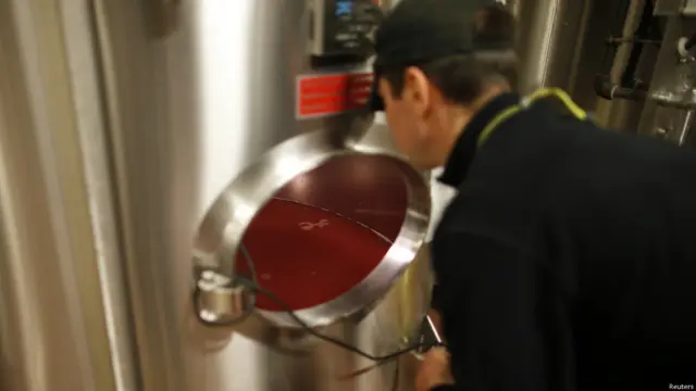 वाइन निर्माण