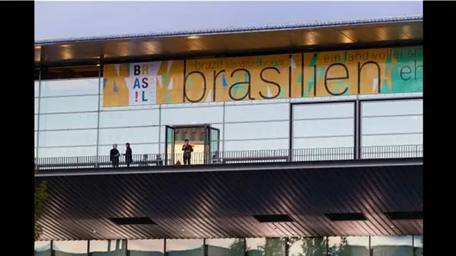 امسال کشور برزیل مهمان افتخاری نمایشگاه است که با ۱۵۰ ناشر در نمایشگاه شرکت کرده است. غرفه بزرگ برزیل دیدارکنندگان را با جلوه‌های گوناگون فرهنگ برزیل آشنا می‌کند.