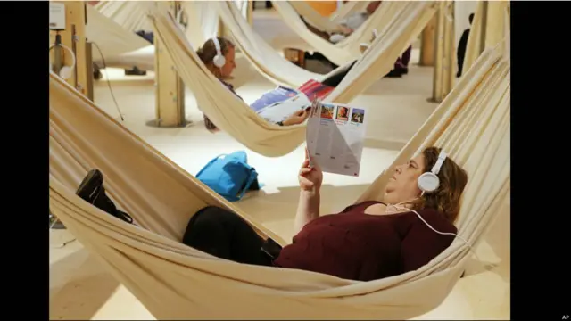 نمایشگاه کتاب فرانکفورت بزرگترین نمایشگاه فرهنگی جهان به شمار می‌رود. در نمایشگاه امسال بیش از هفت هزار بنیاد انتشاراتی و فرهنگی از بیش از صد کشور جهان شرکت دارند.