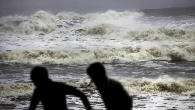 पायलिन, तूफ़ान