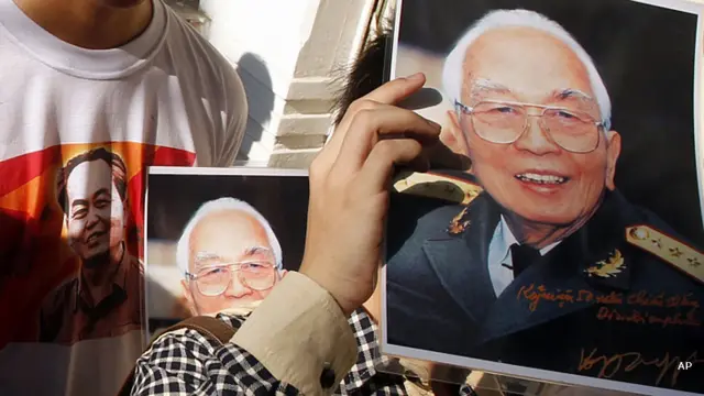 Tras la muerte de Ho Chi Minh, Giap fue perdiendo influencia en la estructura de poder norvietnamita. En 1972 fue despojado del comando de tropas y con el triunfo final sobre Vietnam del Sur en 1975 no fue reconocido como factor en la victoria.