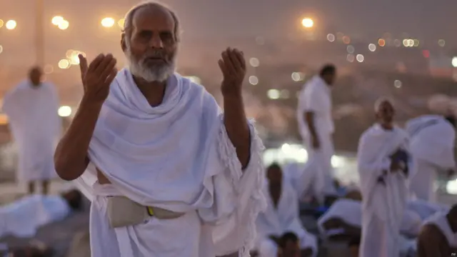 ہر سال کی طرح اس برس بھی دنیا بھر سے لاکھوں افراد حج کا مذہبی فریضہ ادا کرنے مکہ پہنچے 