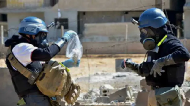 وصل وفد من مفتشي المنظمة الدولية للحد من انتشار الاسلحة الكيمياوية في الاول من أكتوبر/تشرين الاول