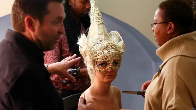 एनिग्मा, ऑल्टरनेटिव हेयर शो, रॉयल अल्बर्ट हॉल, लंदन, मॉडल्स