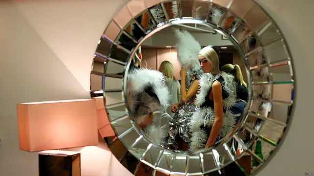 एनिग्मा, ऑल्टरनेटिव हेयर शो, रॉयल अल्बर्ट हॉल, लंदन, मॉडल्स