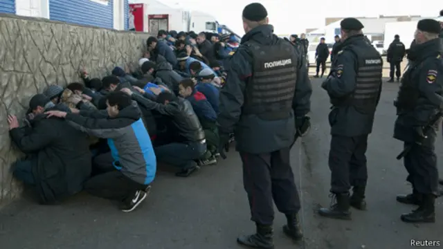 Задержание мигрантов на овощной базе в Бирюлеве