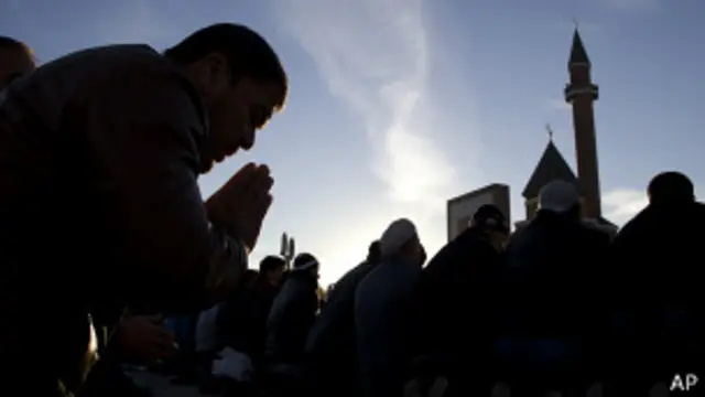 Праздничный намаз в Москве