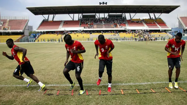 الفريق الغاني وهو يتدرب