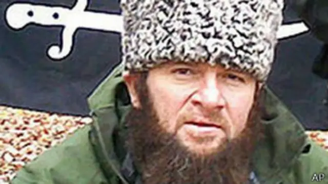 Доку Умаров Сурияга кетган чечен жиҳодчиларини қувватлайди.