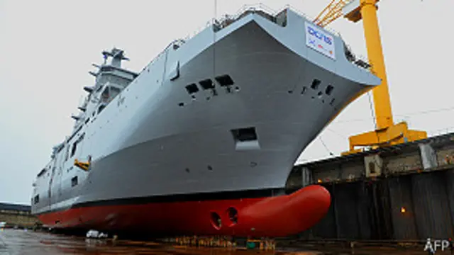 Первый вертолетоносец типа "Мистраль", передаваемый России, обошелся в 400 млн евро