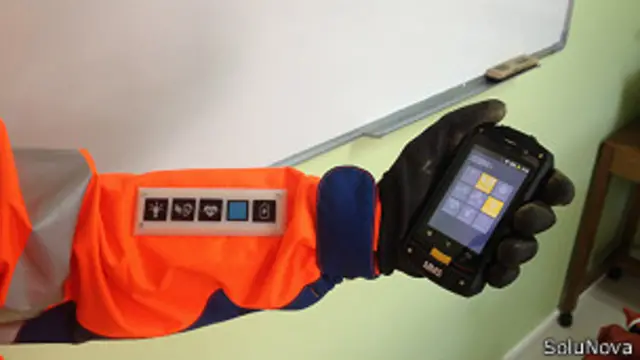 Los datos recibidos por los sensores se transmiten a teléfonos inteligentes o a la nube. Su acumulación y procesamiento permite elaborar modelos predictivos.