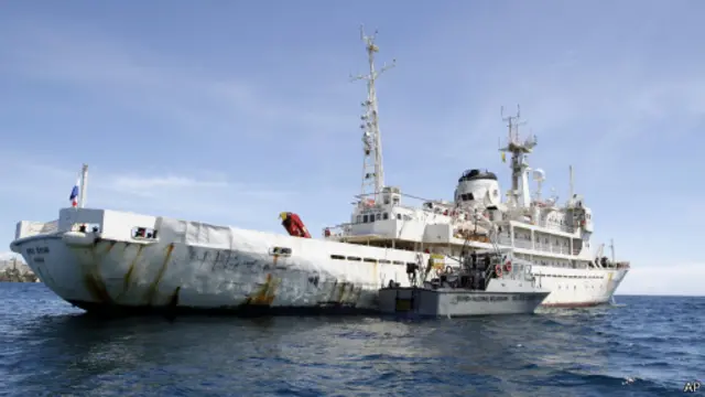 تقول السلطات الغويانية إن السفينة "تيكنيك بيردانا" كانت ضمن مياهه الإقليمية