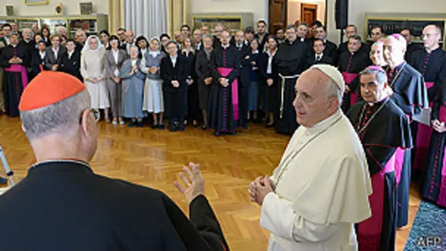 Tarcisio Bertone y el Papa