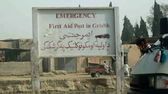 مراکز بهداشتی کافی در این مسیر وجود ندارد.