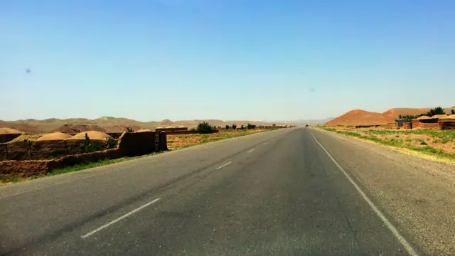 از هرات تا دل آرام از مهم ترین راه های ترانزیتی افغانستان است.