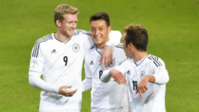 Tuyển Đức vẫn dùng một số cầu thủ từ World Cup lần trước.