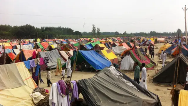 दंगा पीड़ित कैम्प 