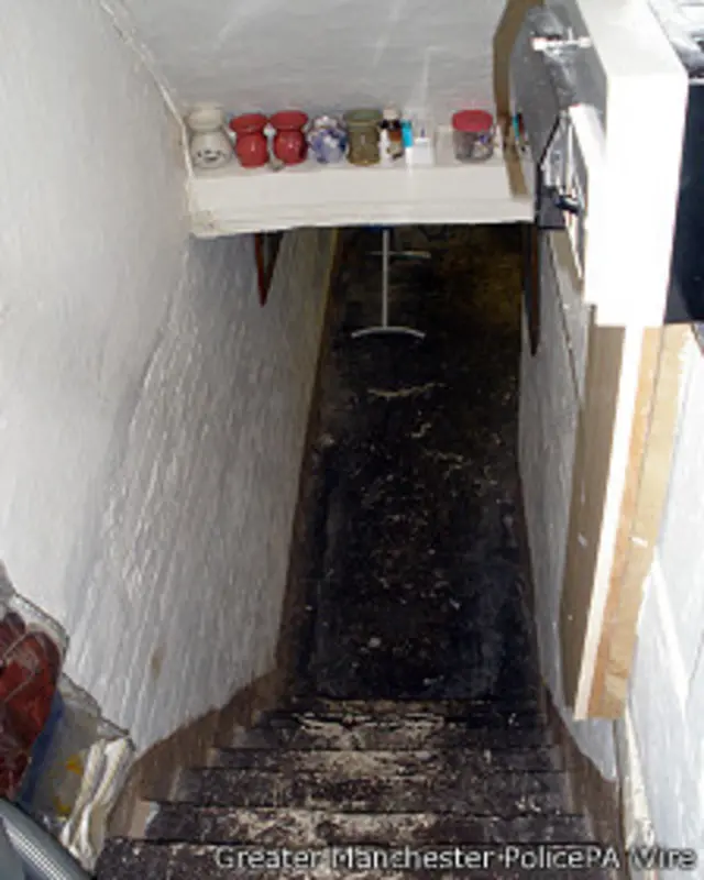 اس لڑکی کو تہہ خانے میں قعد رکھا جاتا تھا