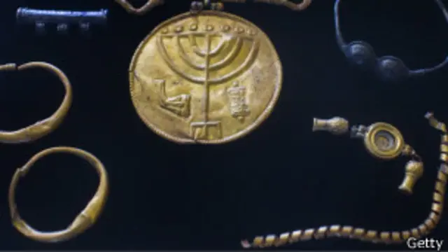 राजाराव रामबक्श के किले में खजाना है या नहीं इस पर विरोधाभासी रिपोर्ट जारी हुए है. (फाइल फोटो)