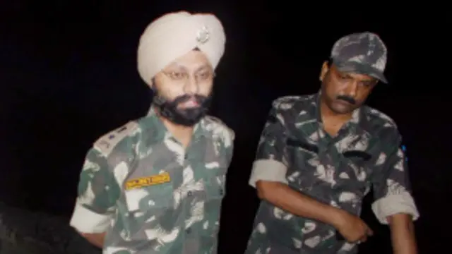 मौके का मुआयना कर रहे पुलिस अधीक्षक दलजीत सिंह.