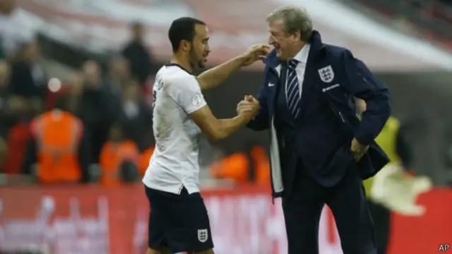 Andros Townsend dan Roy Hodgson
