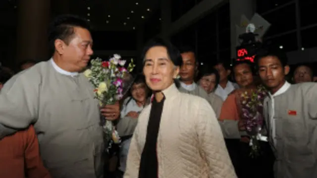 ဥရောပ ငါးနိုင်ငံသို့ ဒေါ်အောင်ဆန်းစုကြည် ထွက်ခွာ