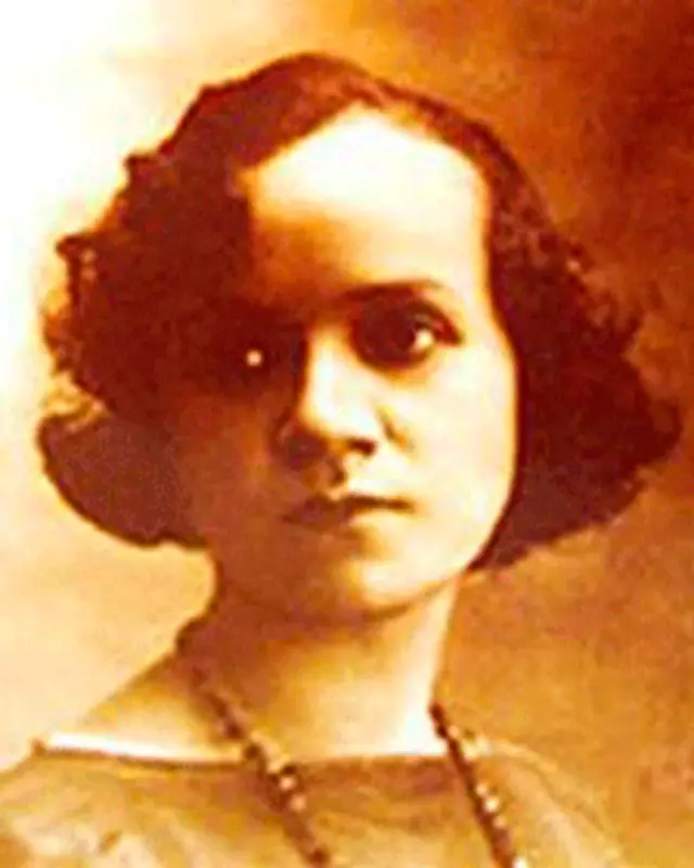 Matilde Hidalgo de Procel