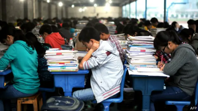 Estudantes chineses (crédito: AFP)