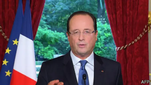 Hollande anuncia na TV decisão sobre Leonarda