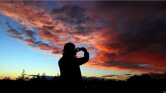 寒风起 深秋气氛日渐浓