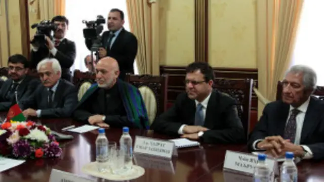 د دواړو هېوادونو د بهرنيو، کورنيو او ماليې وزيرانو د ماين پاکولو، نويو لارو او بيمو په برخه کې تړونونه لاسليک کړل.