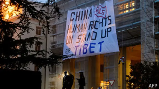 Protesta por derechos humanos en Ginebra