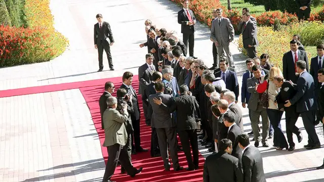 بازدید حامد کرزی از تاجیکستان