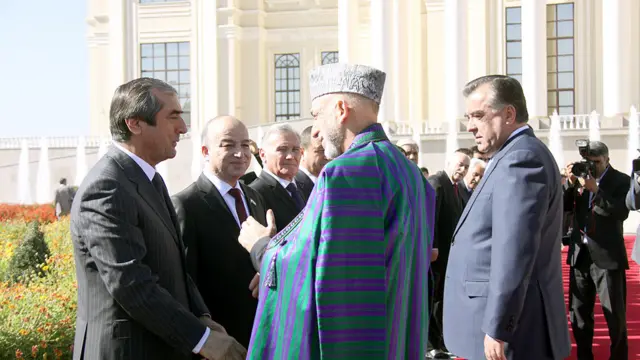 بازدید حامد کرزی از تاجیکستان