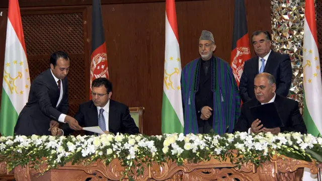 بازدید حامد کرزی از تاجیکستان