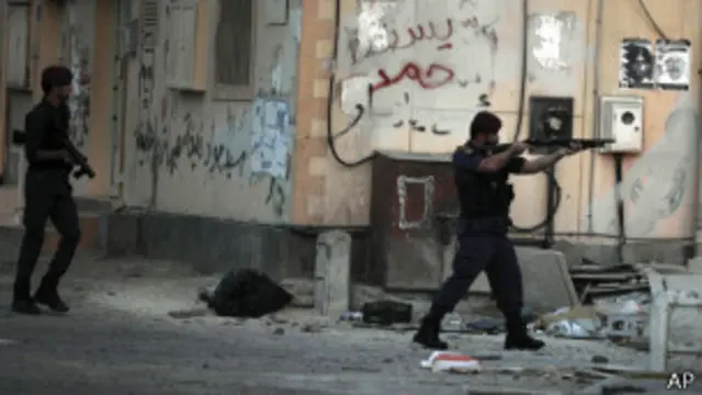 در ناآرامی‌های بحرین دست‌کم شصت نفر کشته شدند